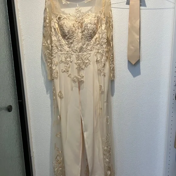 Backless wedding jumpsuit with train